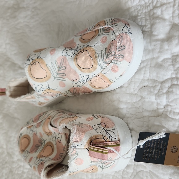 Vionic beach multi color peach,tan, cream, NWT SIZE 6.5 - Picture 2 of 6